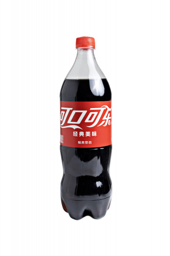 Напиток безалкогольный газированный Кока - Кола, 888 мл КИТАЙ